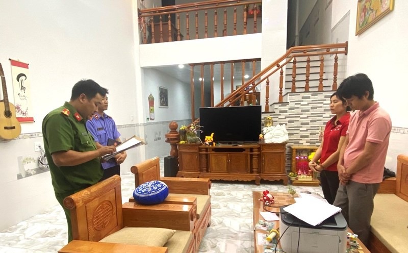 Đắk Nông bắt cán bộ địa chính xã Đắk R’la nhận hối lộ